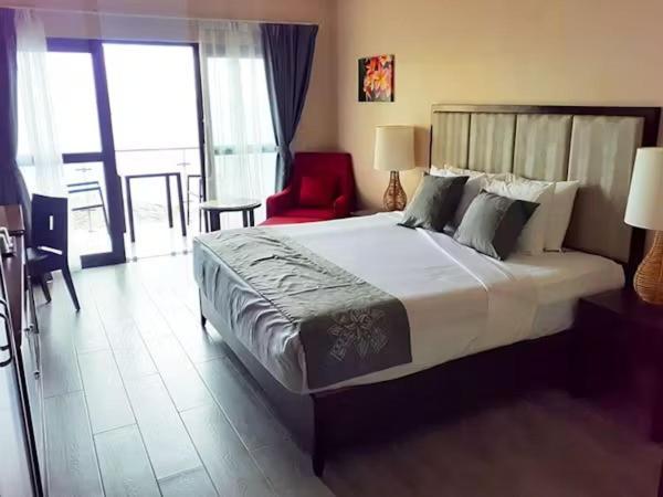 Survivor Samoa Beach Resort Falelatai Esterno foto